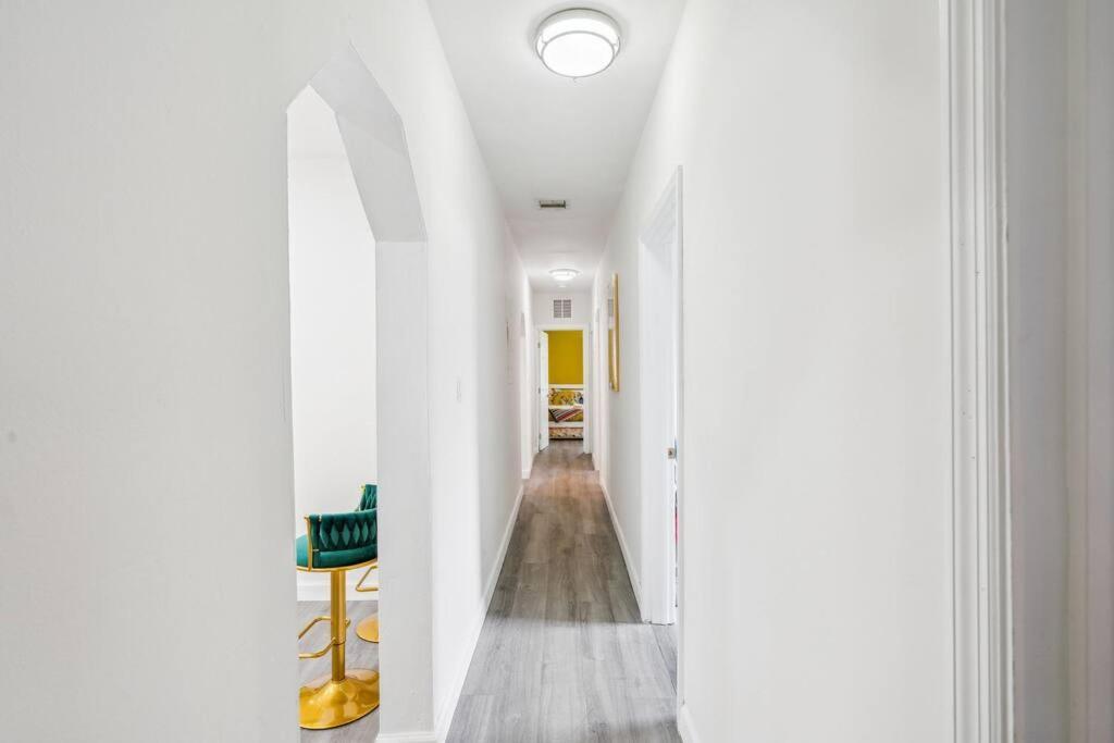 New! Havana Nights Villa ! Walk To Calle Ocho! Miami Exterior photo